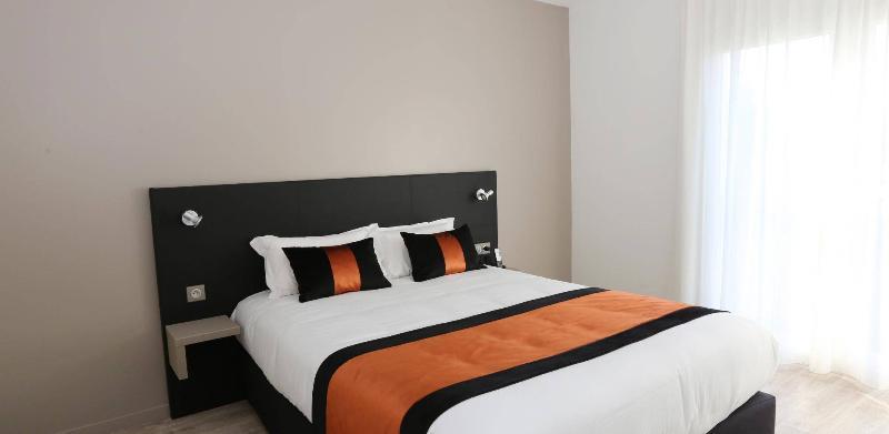 Les Criquets Hotel & Spa Blanquefort  Zewnętrze zdjęcie