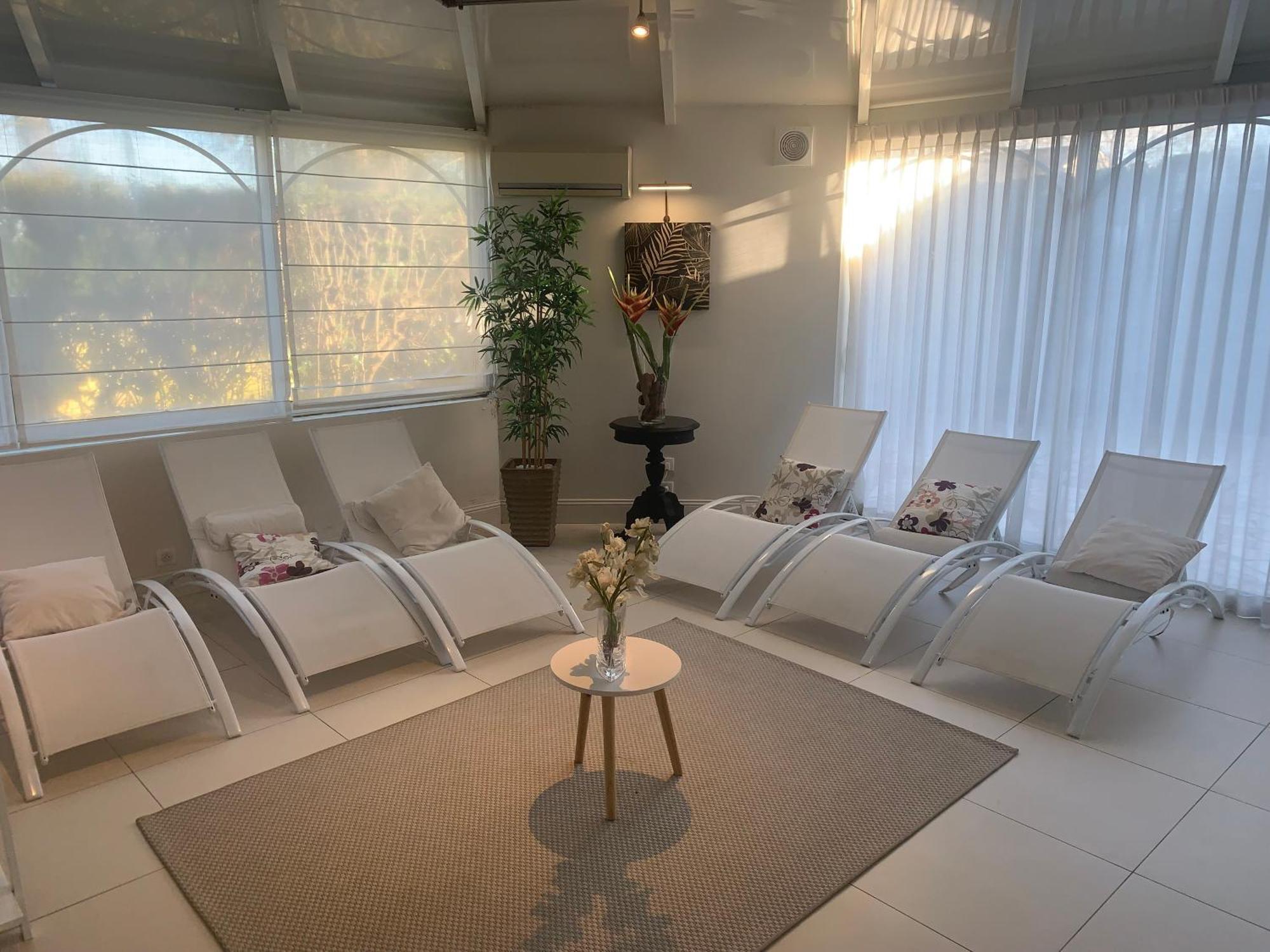 Les Criquets Hotel & Spa Blanquefort  Zewnętrze zdjęcie