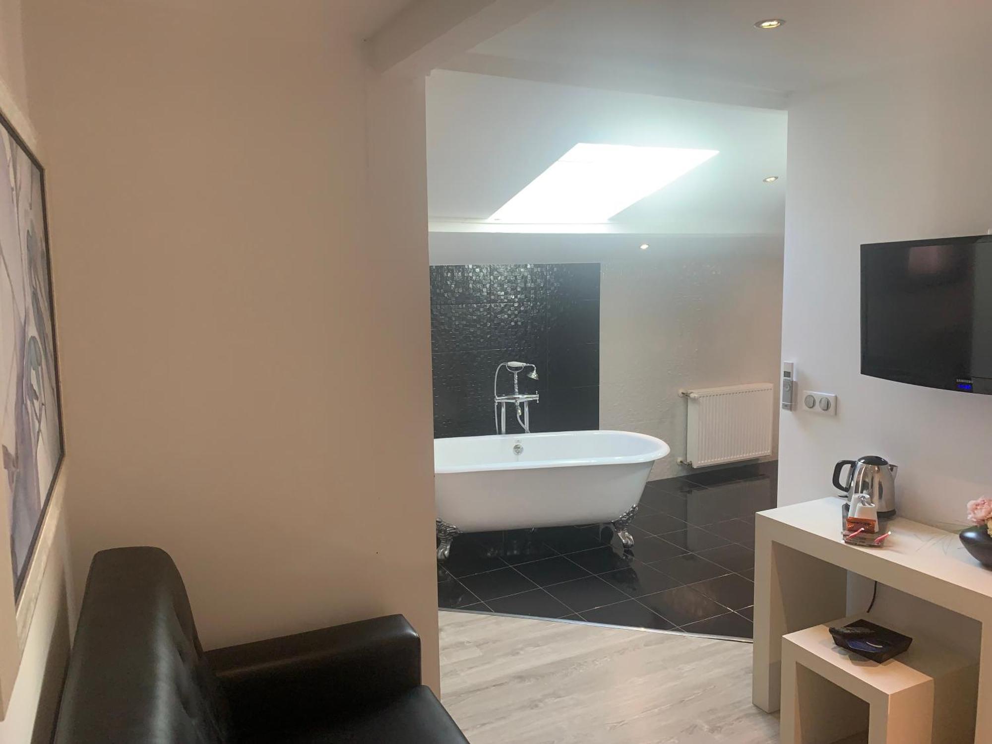 Les Criquets Hotel & Spa Blanquefort  Zewnętrze zdjęcie
