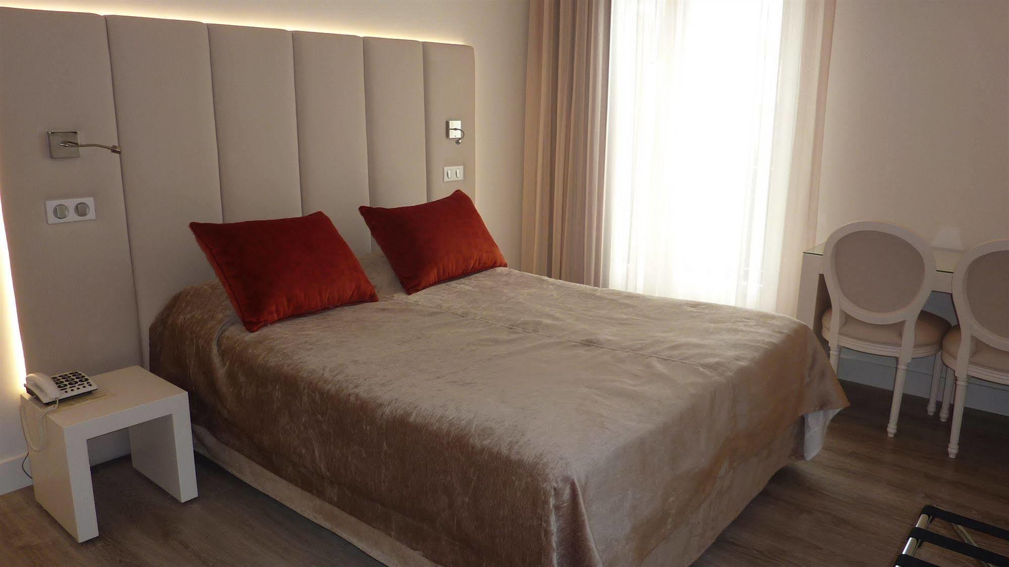 Les Criquets Hotel & Spa Blanquefort  Zewnętrze zdjęcie